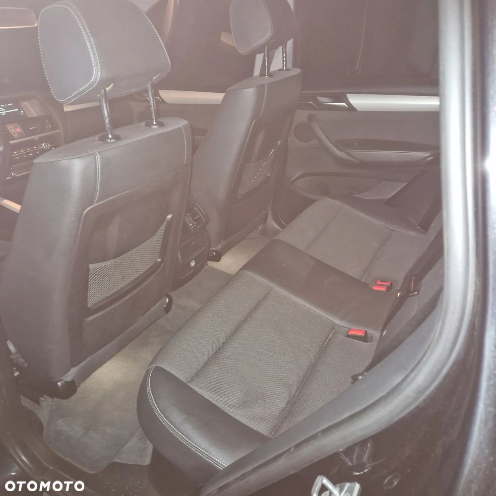 BMW X3 xDrive20d - 12