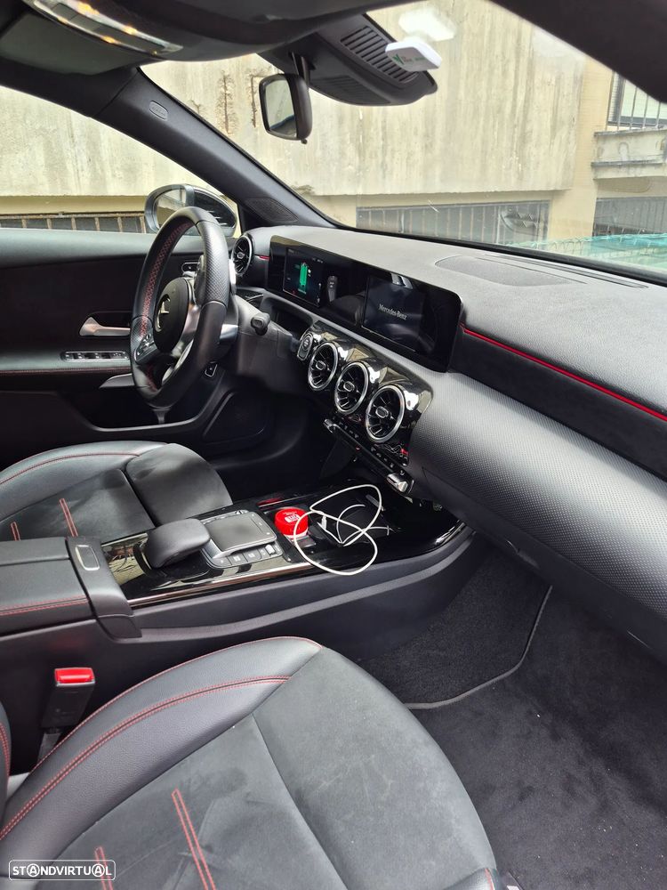 Mercedes-Benz A 250 e 8G-DCT AMG Line Advanced — fotografia 3