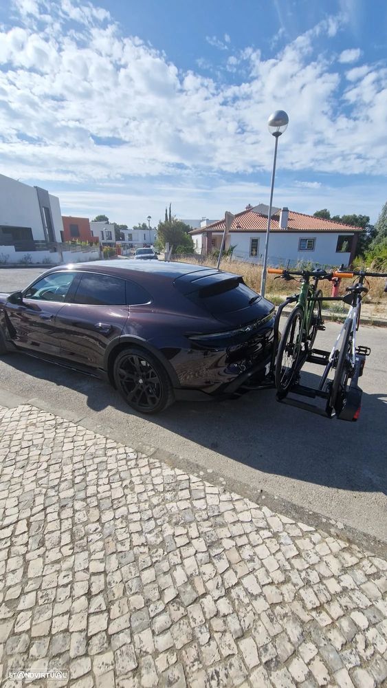 Porsche Taycan Cross Turismo 4 - 50