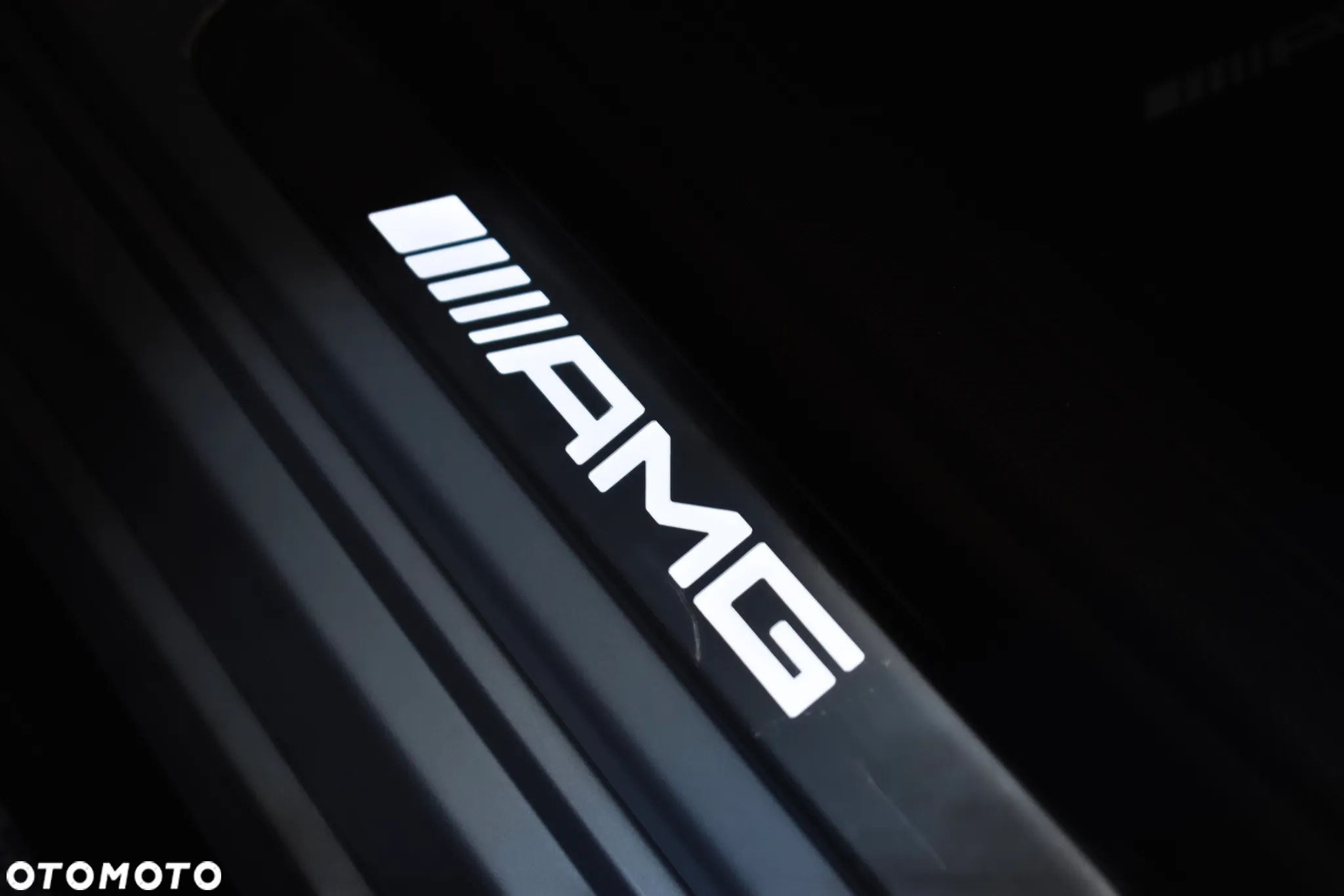 Mercedes-Benz Klasa E AMG 53 PHEV 4Matic+ 9G-Tronic TCT - 31