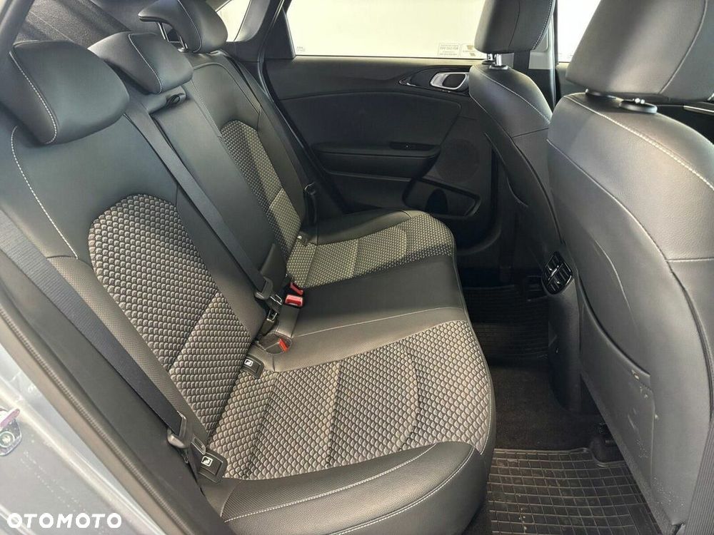 Kia Ceed 1.5 T-GDI L DCT - 14