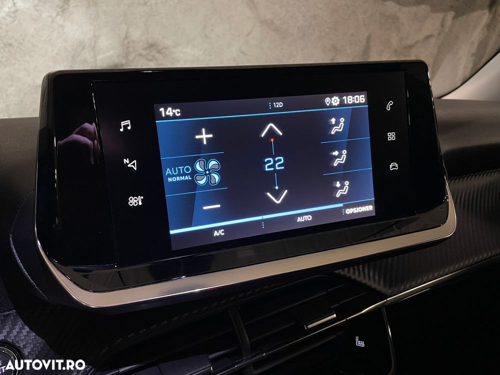 Peugeot 2008 1.5 BlueHDI STT EAT8 Allure - 19