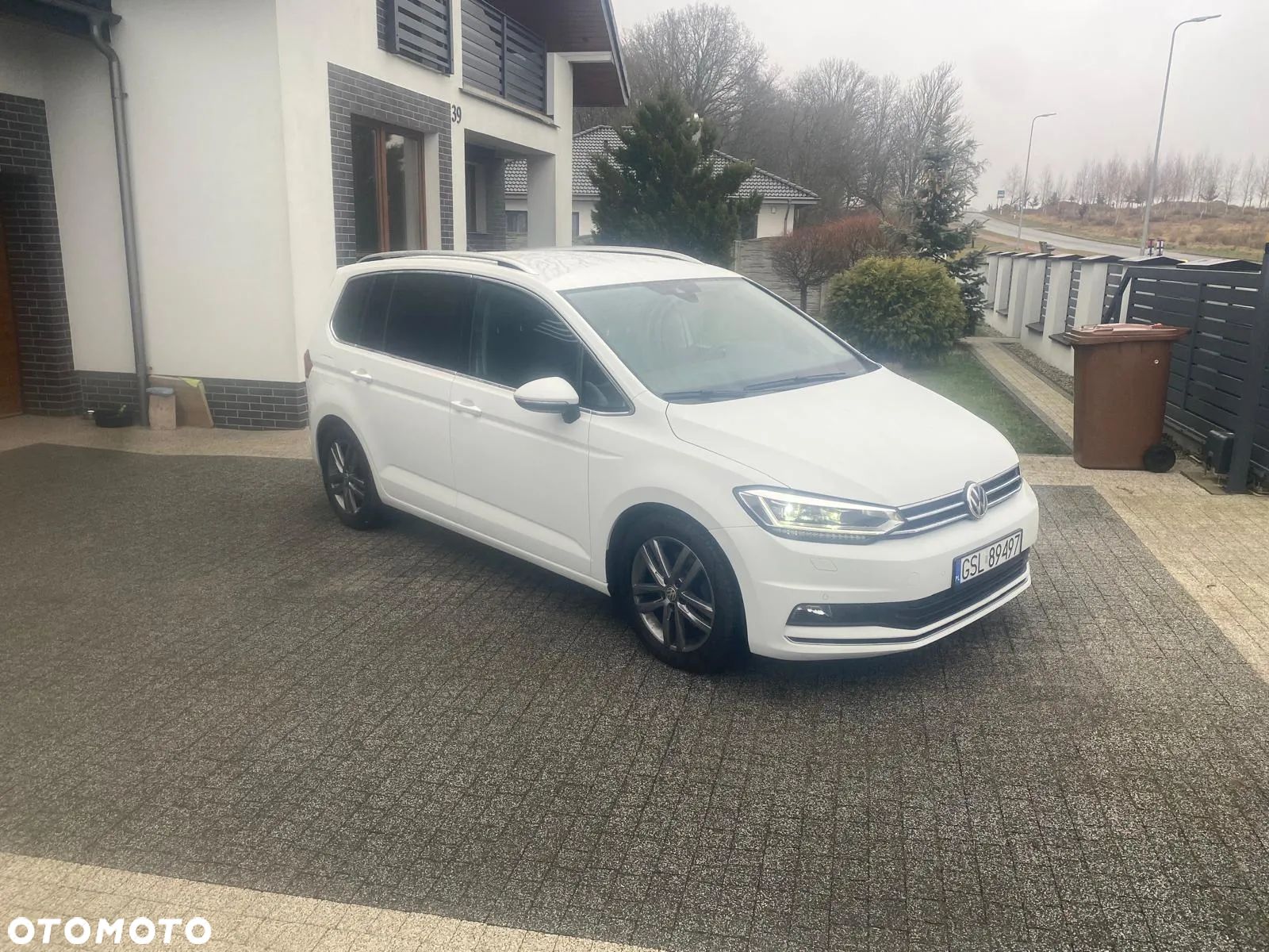 Volkswagen Touran 2.0 TDI BMT Highline DSG - 1
