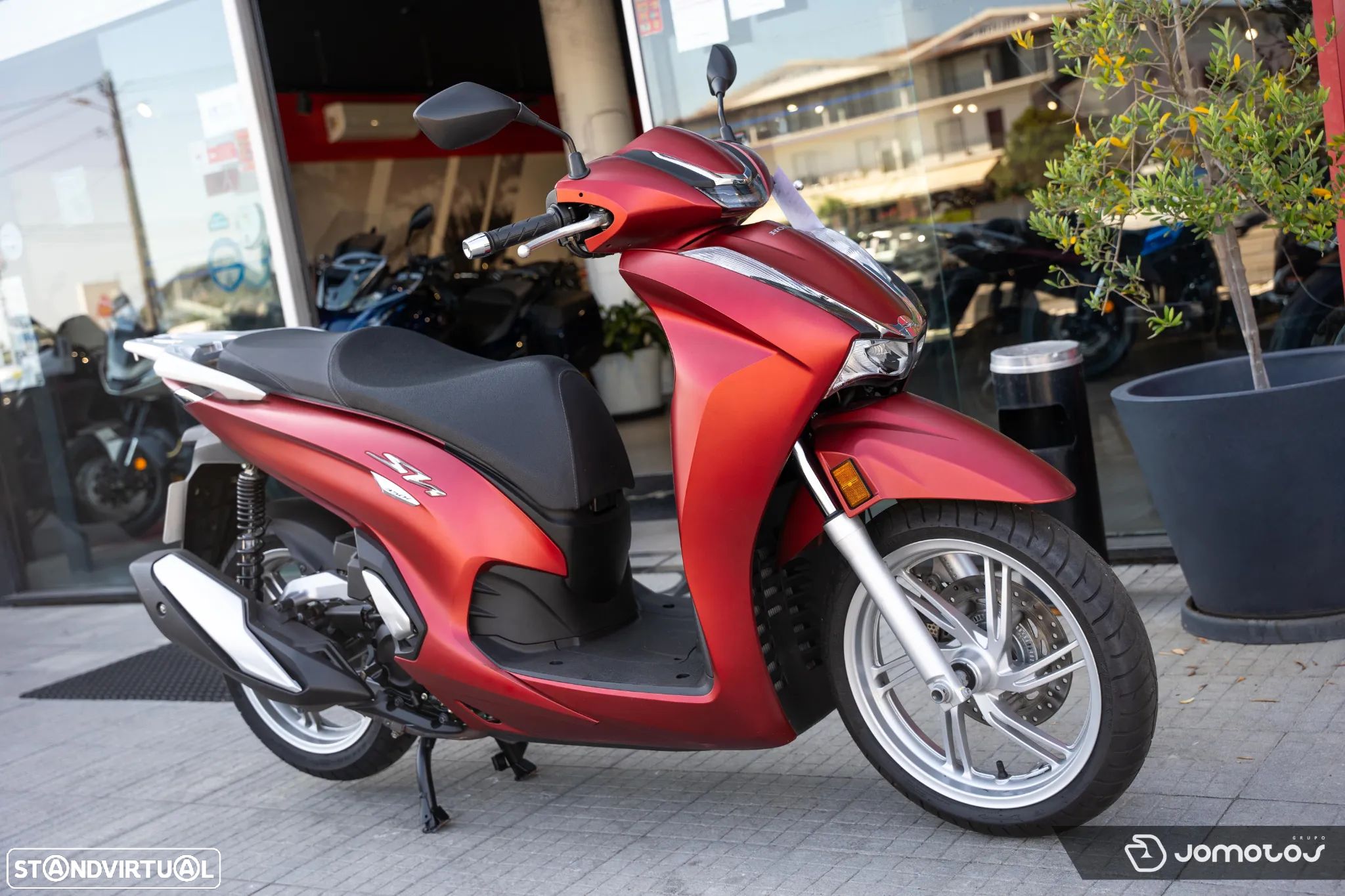 Honda SH 350 - 1
