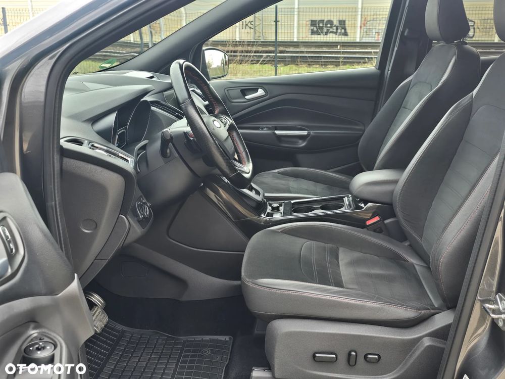 Ford Kuga 2.0 TDCi 4x4 ST-Line - 16