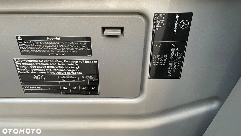 Mercedes-Benz SPRINTER - 31
