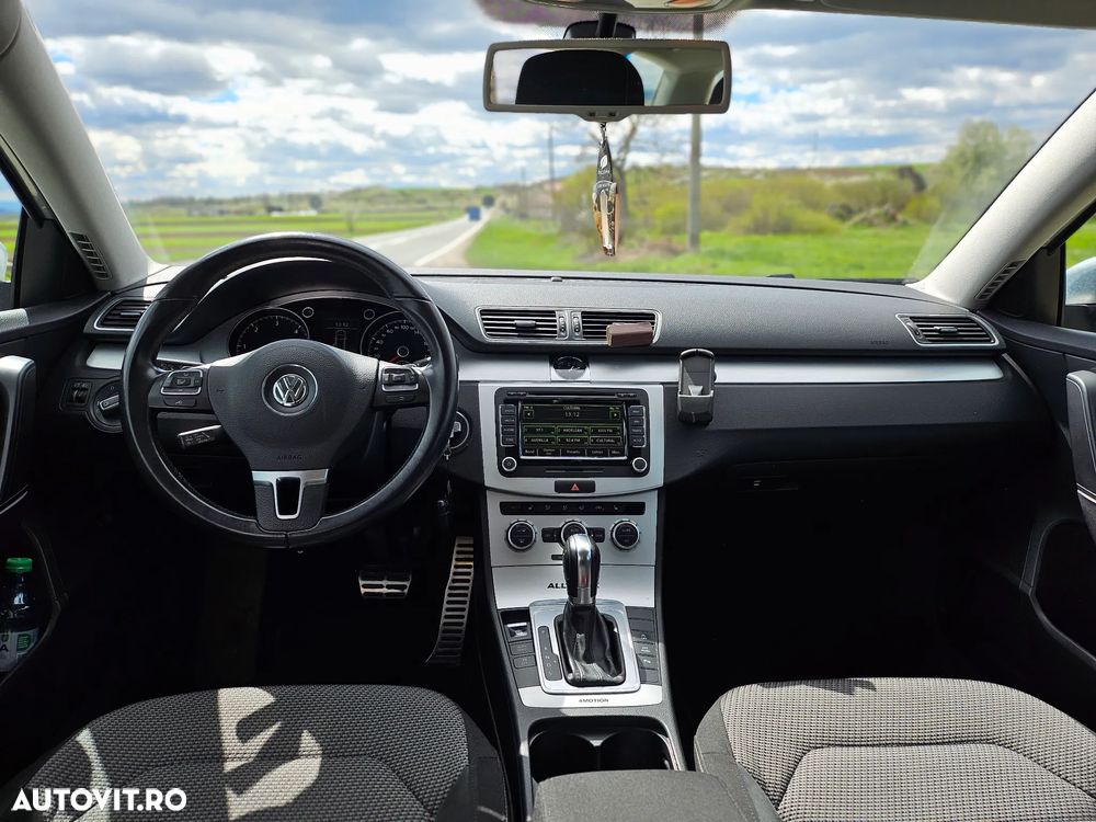 Volkswagen Passat 2.0 TDI DSG BlueMotion Technology Comfortline - 8