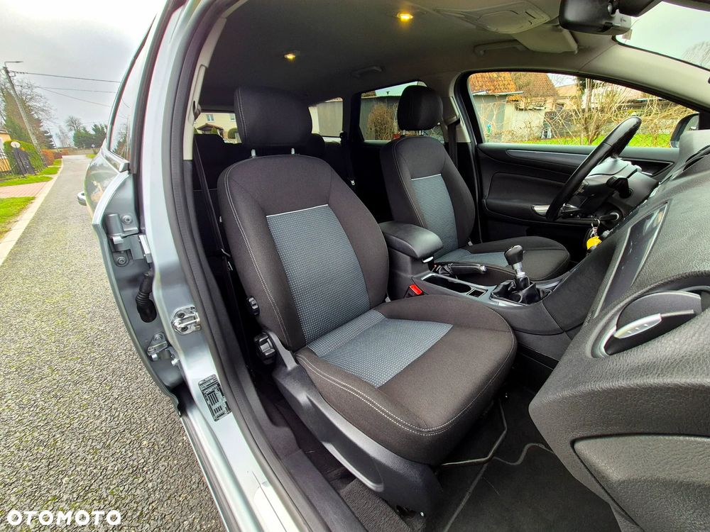 Ford Mondeo 2.0 TDCi Titanium - 23