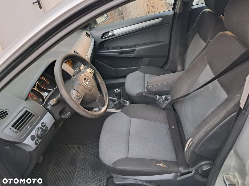 Opel Astra - 14