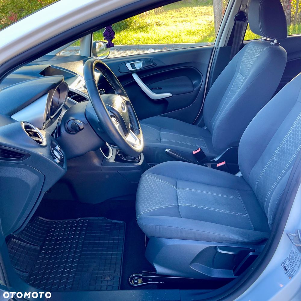 Ford Fiesta - 16