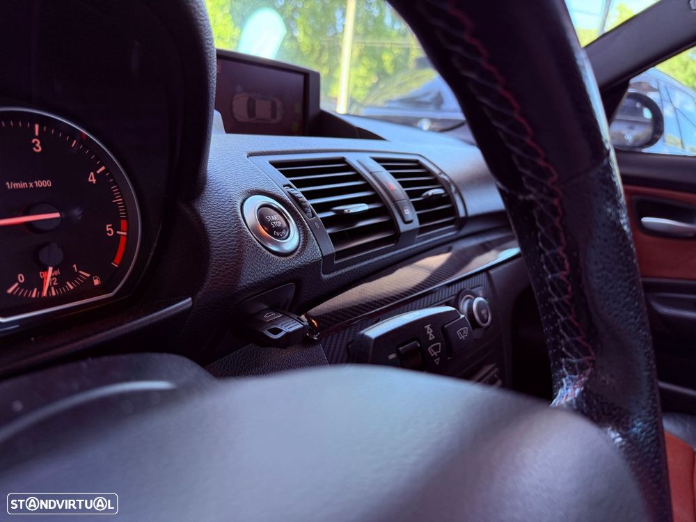 BMW 120 d Aut. Limited Edition Lifestyle c/ M Sport Pack - 32