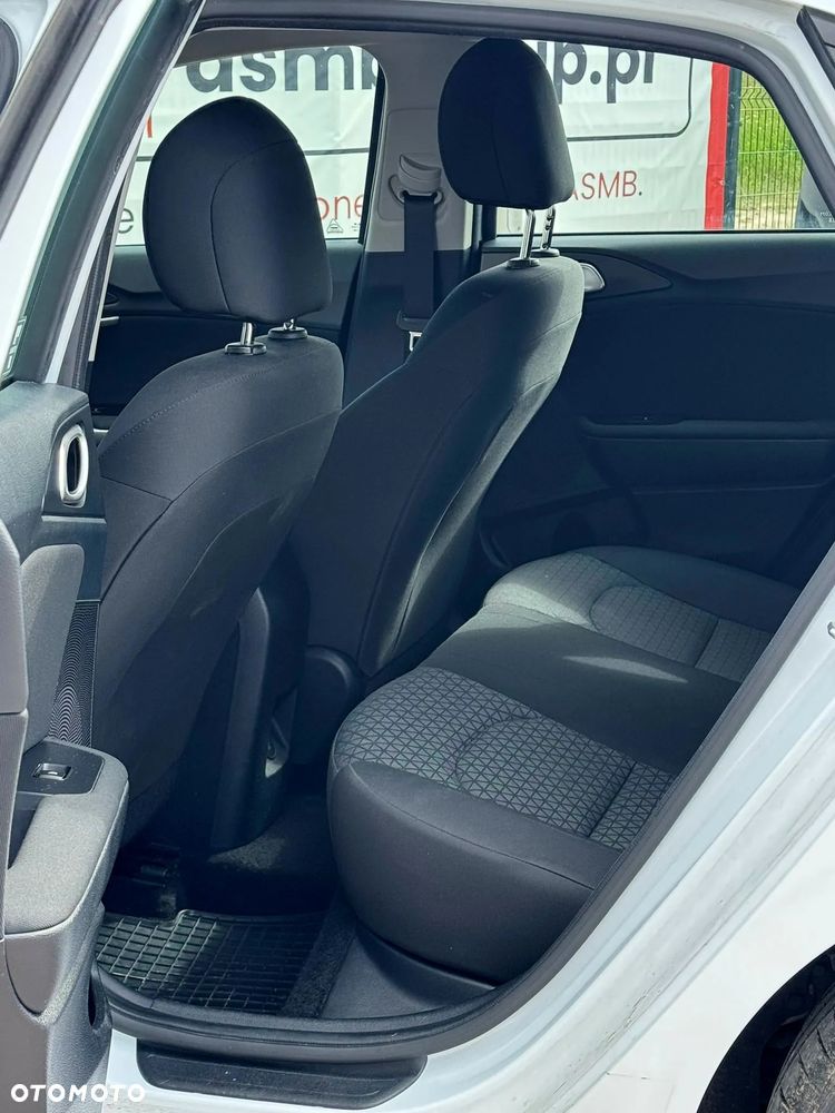 Kia Ceed - 10