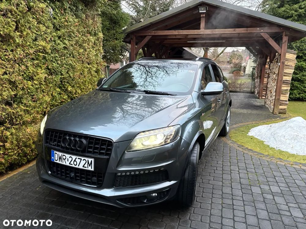 Audi Q7 - 1