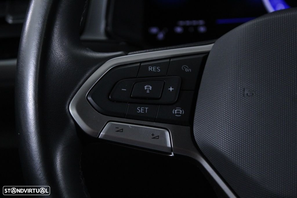 VW T-Roc 1.0 TSI Life - 23