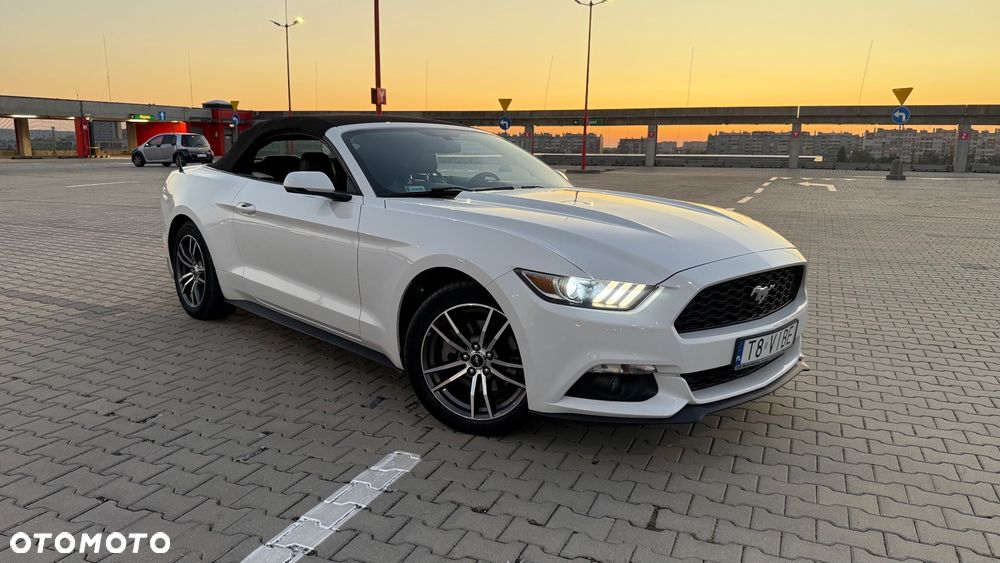 Ford Mustang - 36