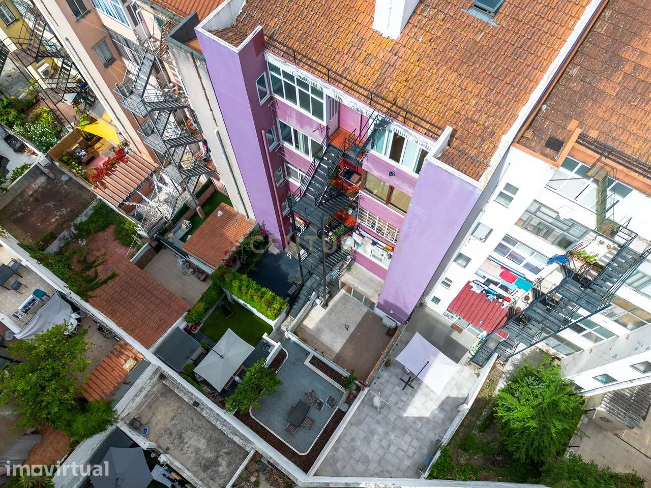 Apartamento T1+1 renovado e com espaço exterior, no Areeiro - Grande imagem: 3/19