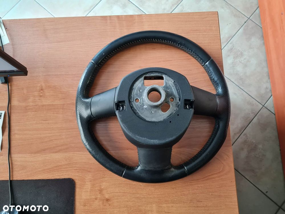 Kierownica Audi A3 A4 A6 8p b6 b7 b8 c6 c7 skórzana skóra perforowana - 2