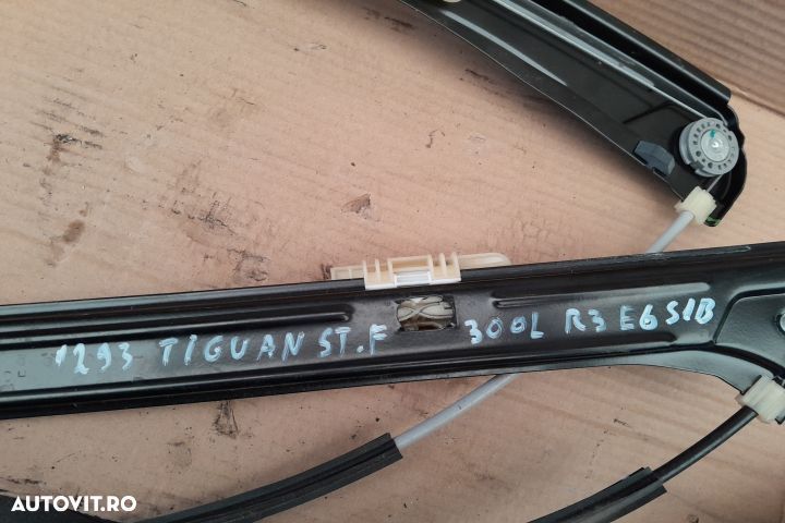 Macara geam fata stanga electrica 5Q0959802C 5Q0959802C Volkswagen VW - 3