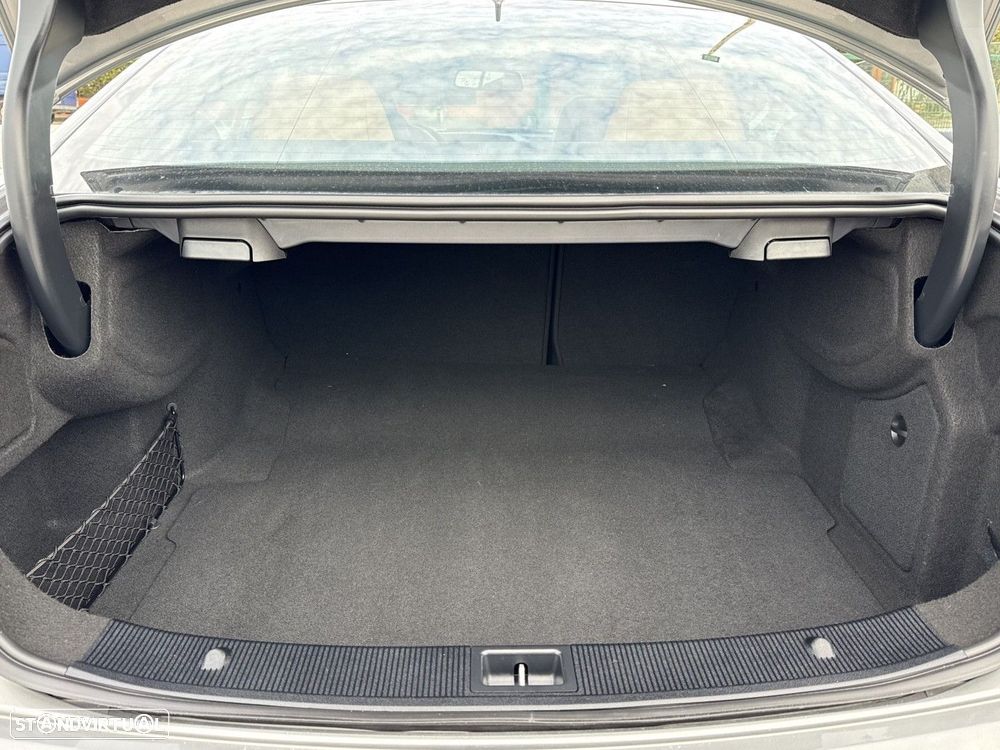 Mercedes-Benz E 220 CDi Avantgarde BlueEfficiency - 14