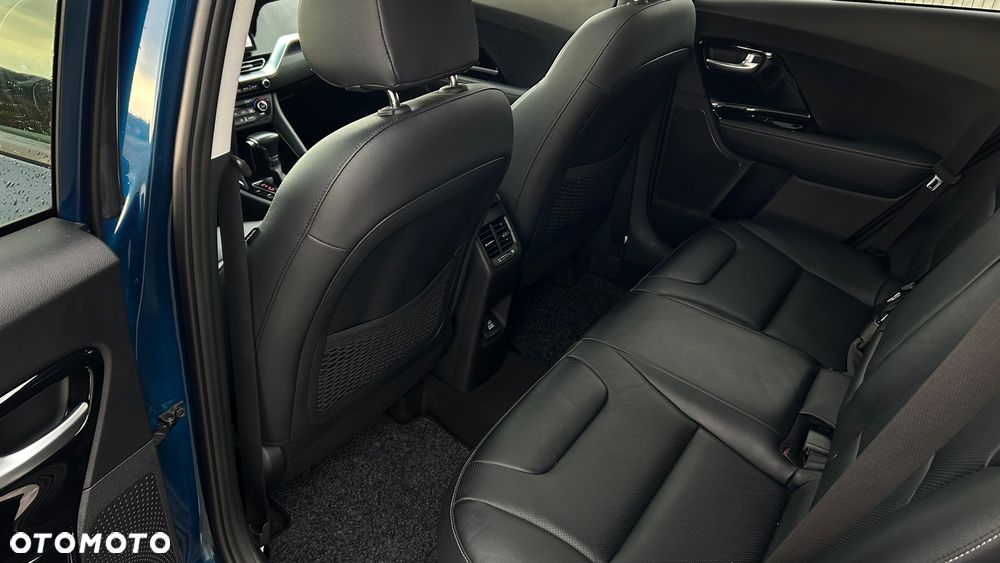 Kia Niro 1.6 GDI Hybrid Business Line - 26