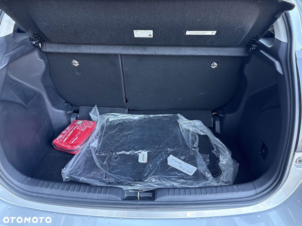 Toyota Yaris Hybrid 1.5 Comfort - 17