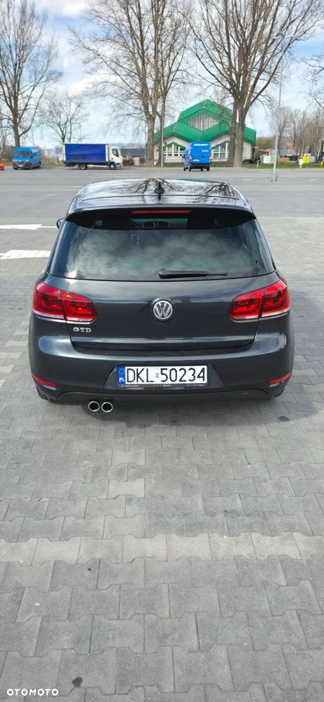 Volkswagen Golf 2.0 TDI GTD - 11