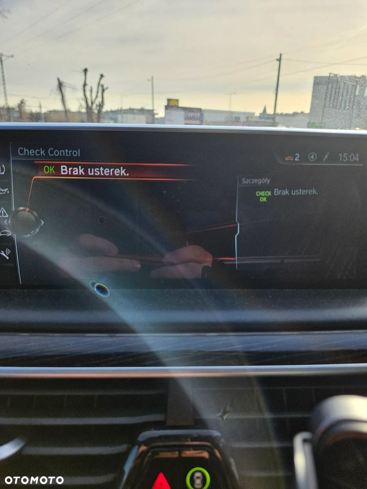 BMW Seria 7 750Li xDrive - 11