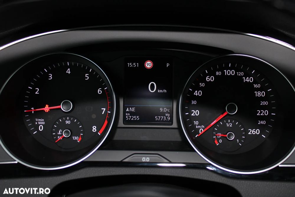 Volkswagen Passat 1.5 TSI ACT DSG Comfortline - 18