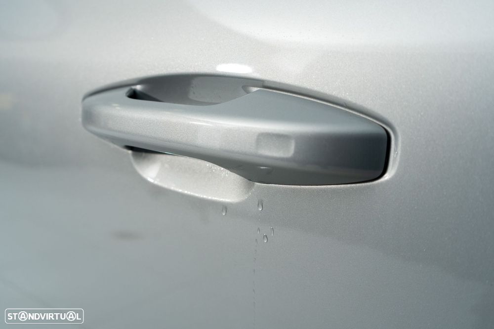 Volvo C40 Recharge 82 kWh Single M. Extended Range RWD Core - 37