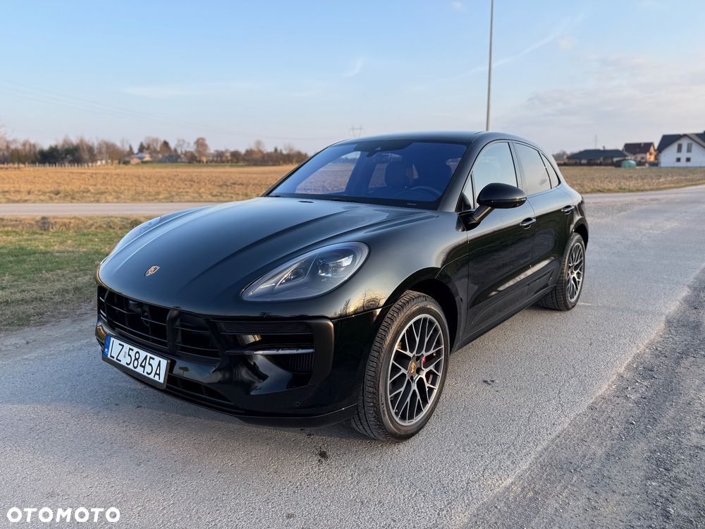 Porsche Macan - 24