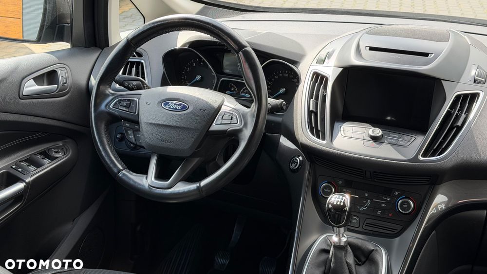 Ford Grand C-MAX - 16