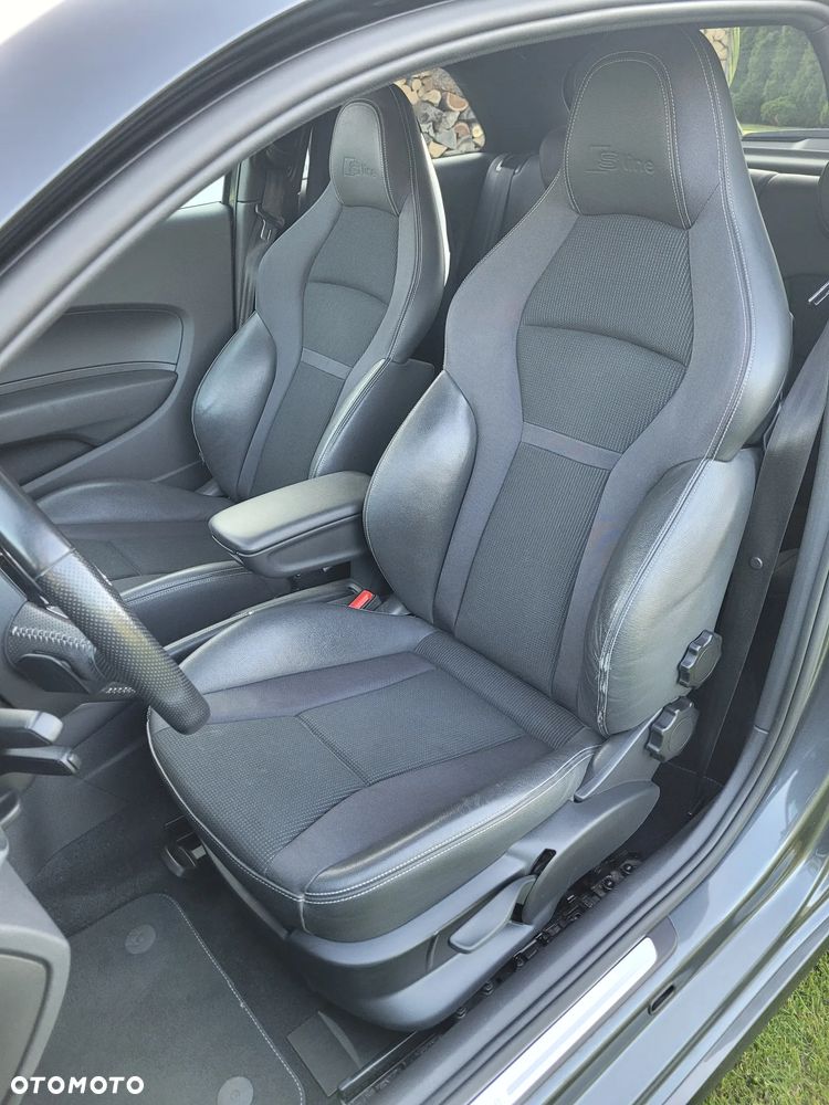 Audi A1 3-drzwiowe 1.4 TFSI S tronic S line edition m S line Sportpaket - 14