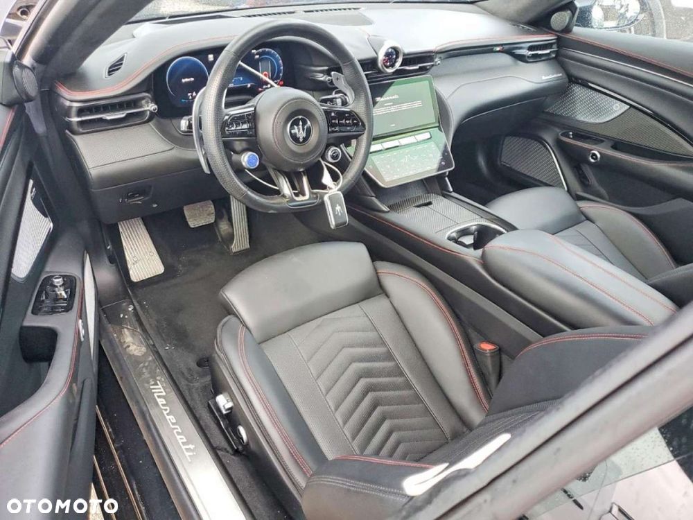 Maserati GranTurismo - 9
