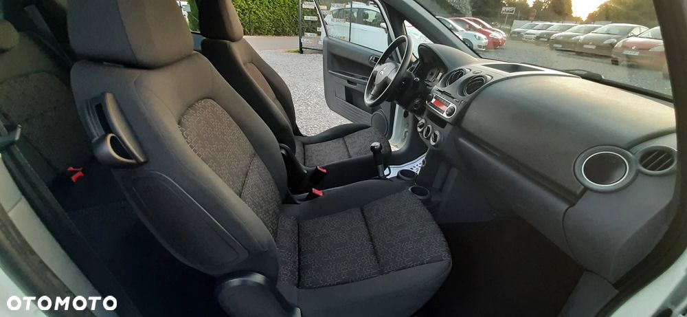Mitsubishi Colt - 31