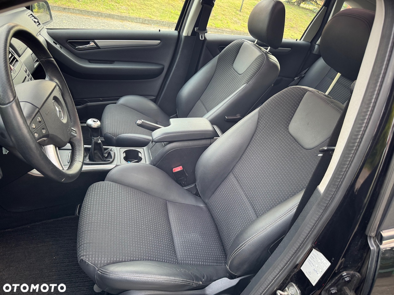 Mercedes-Benz Klasa B 180 BlueEFFICIENCY SPORT EDITION - 12