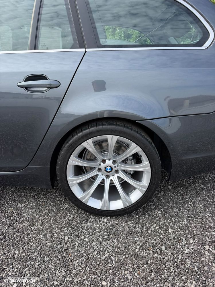 BMW 520 - 15