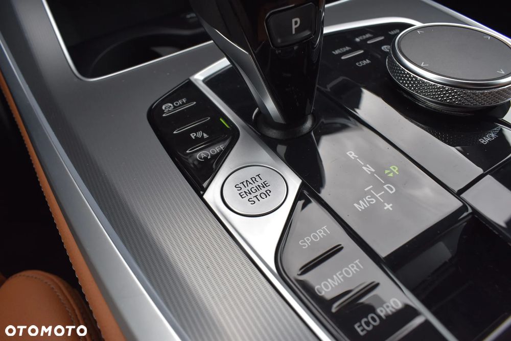 BMW X5 xDrive25d sport - 31