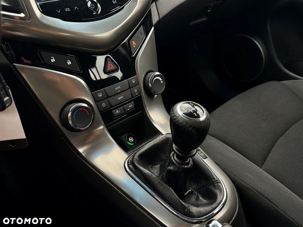 Chevrolet Cruze 1.4 T LT - 13