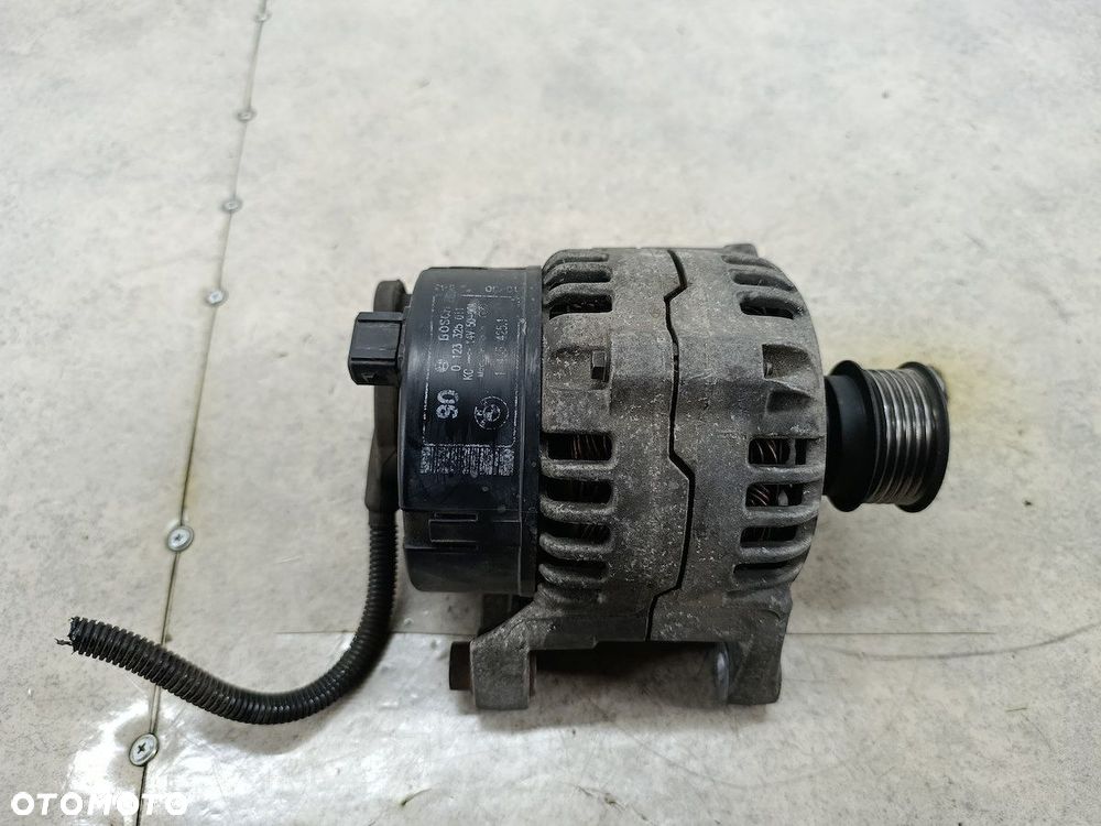 ALTERNATOR BMW 3 E46 1435425 0123325011  BOSCH 1.9 8V 318i - 1