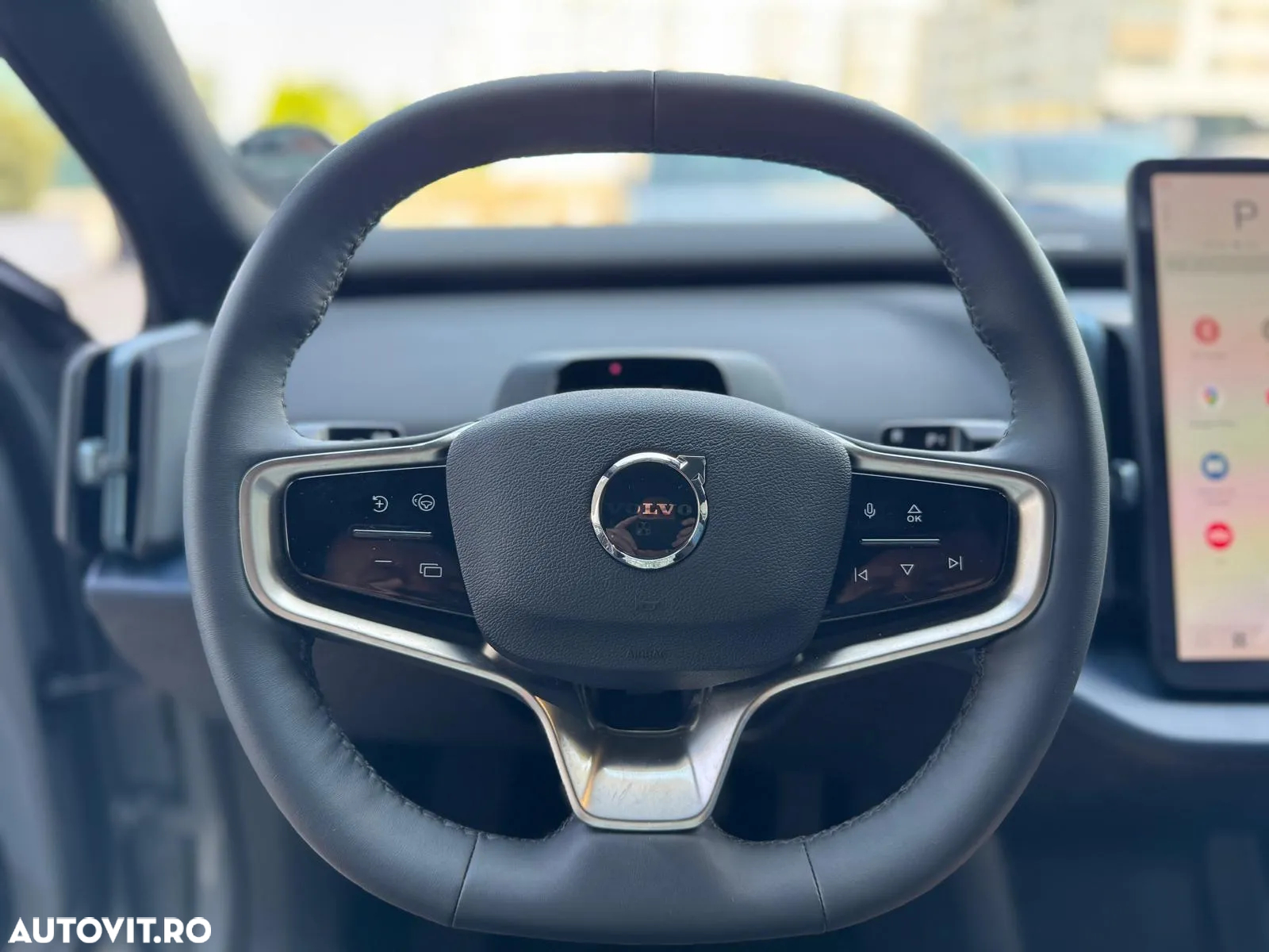 Volvo EX30 Twin Motor Performance AWD Ultra - 17