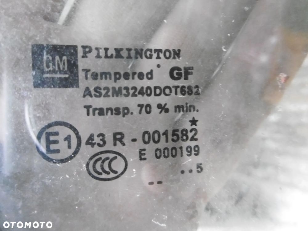 SZYBA BOCZNA ASTRA H - 2