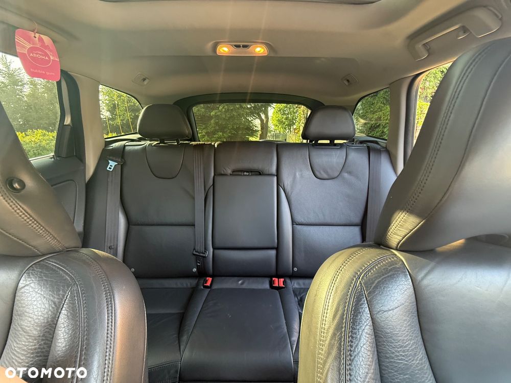 Volvo XC 60 T6 AWD Momentum - 18