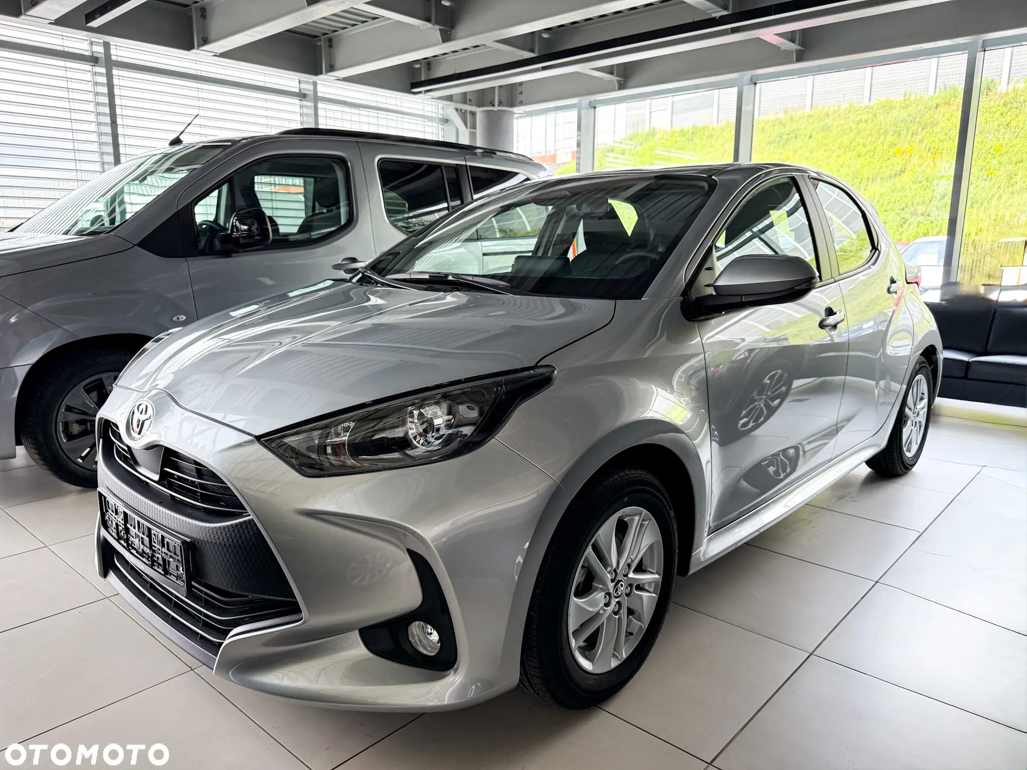Toyota Yaris Hybrid 1.5 Comfort - 1