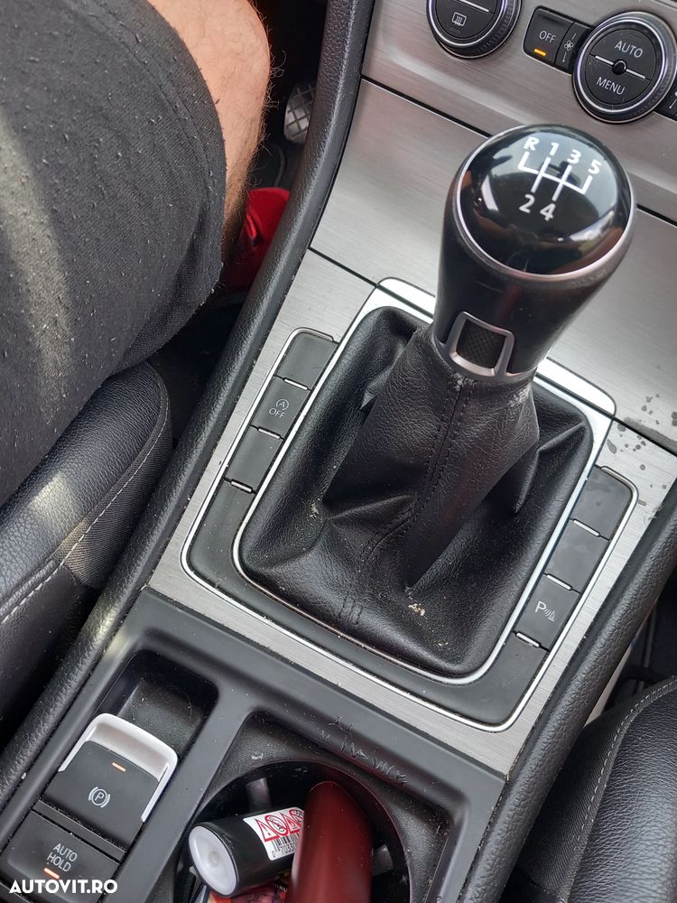 Volkswagen Golf 1.6 TDI 4Motion - 8