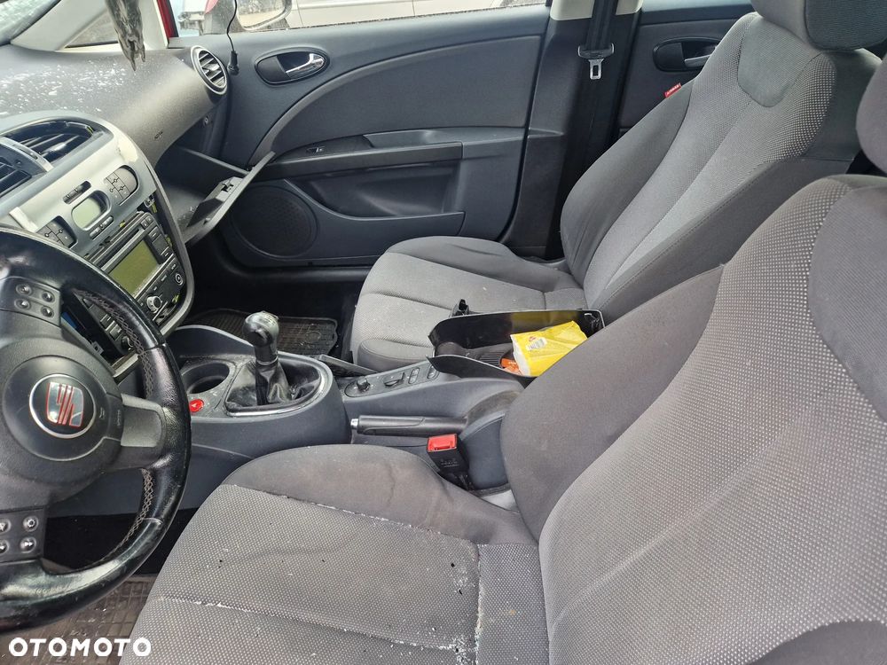 seat leon II fotel kanapa deska kokpit podsufitka boczek podłokietnik licznik panel szyb stacyjka - 4