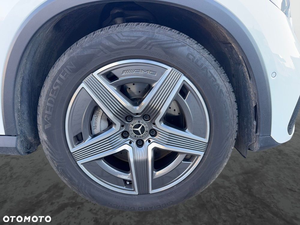 Mercedes-Benz GLC - 11