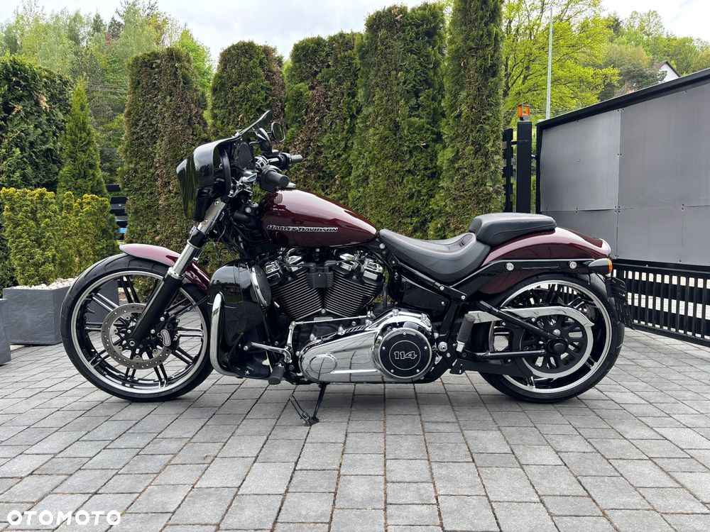 Harley-Davidson Softail Breakout - 11