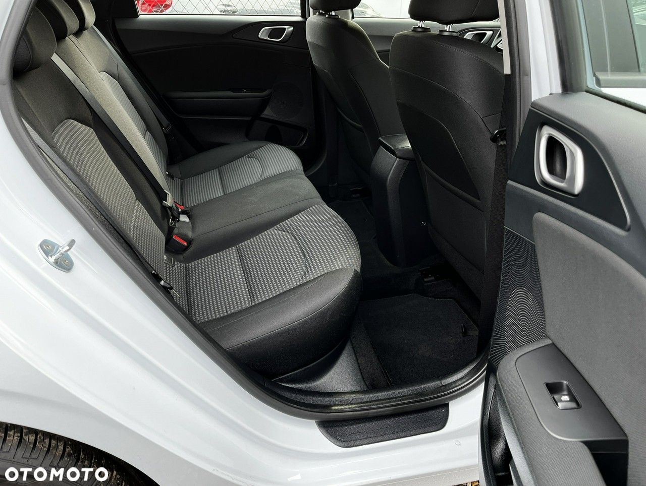 Kia Ceed 1.0 T-GDI M Classic - 28