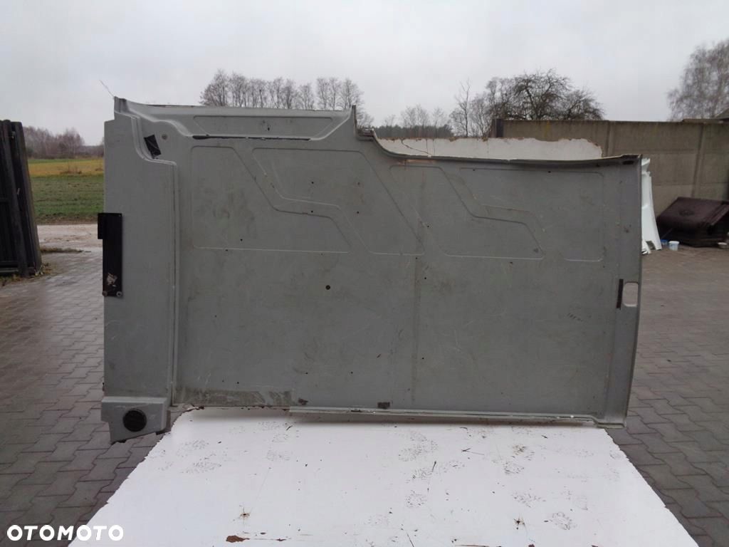 PODŁOGA PAKI BAGAŻNIKA VW TRANSPORTER T5 KRÓTKI - 1