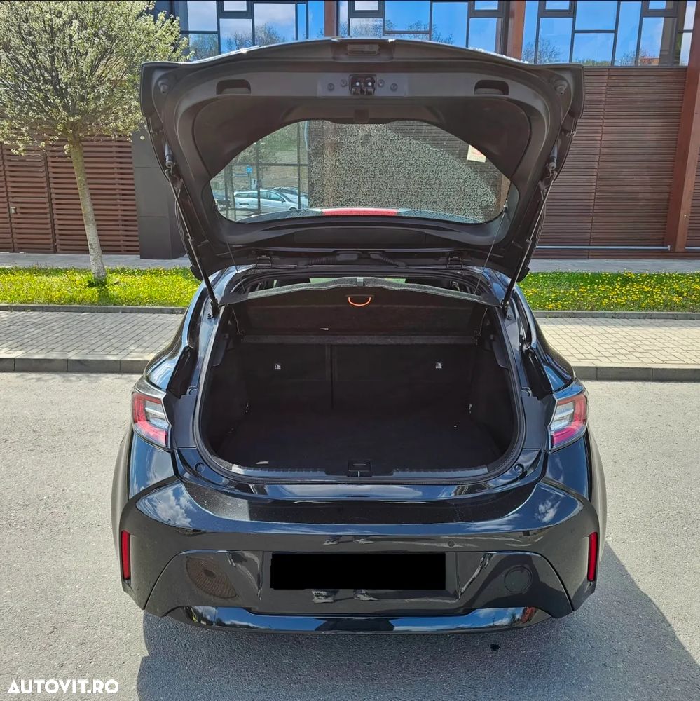 Toyota Corolla 1.8 HSD Dynamic - 13